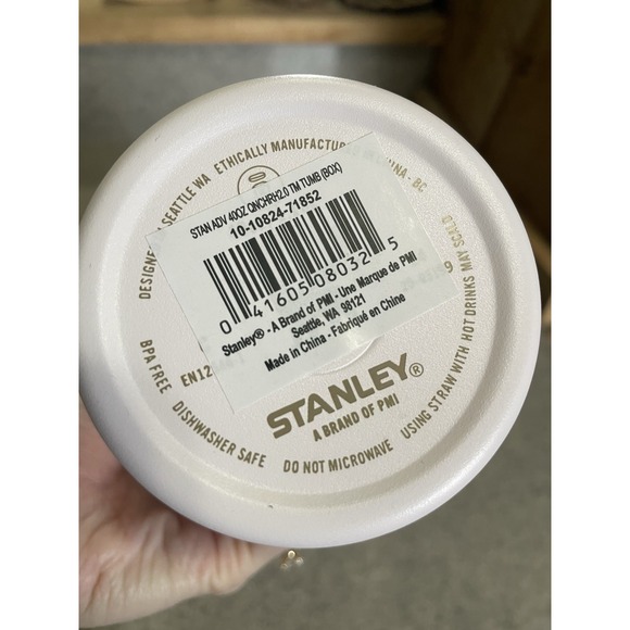 Stanley Quencher Pro Tour Flip Straw Tumbler | 40 OZ White - Picture 5 of 6